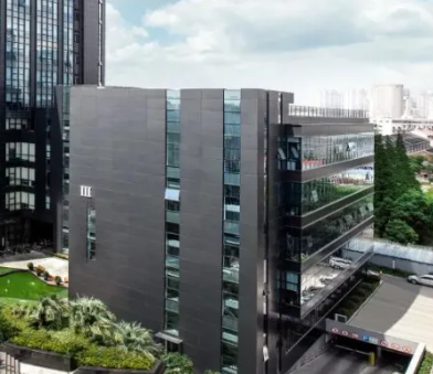 固始县职业教育中心中职学历与成人继续教育专业课程设置对比分析
